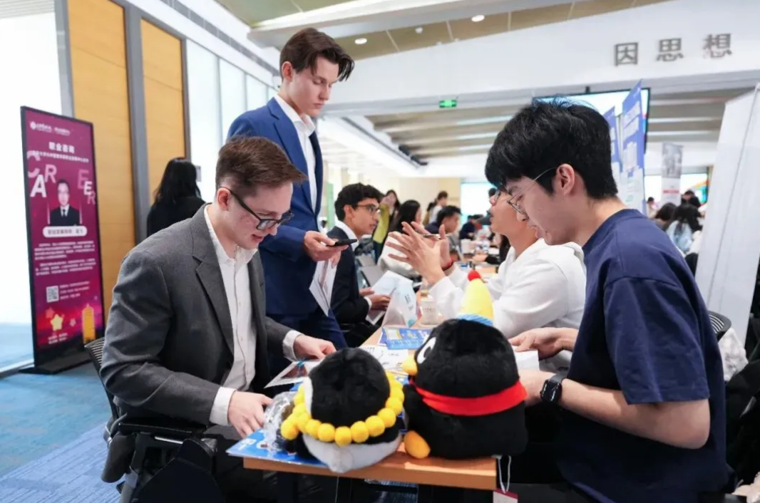 F4ED400E87A27048C5FE24CFB32_90EB11C3_104D40 F4ED400E87A27048C5FE24CFB32_90EB11C3_104D40