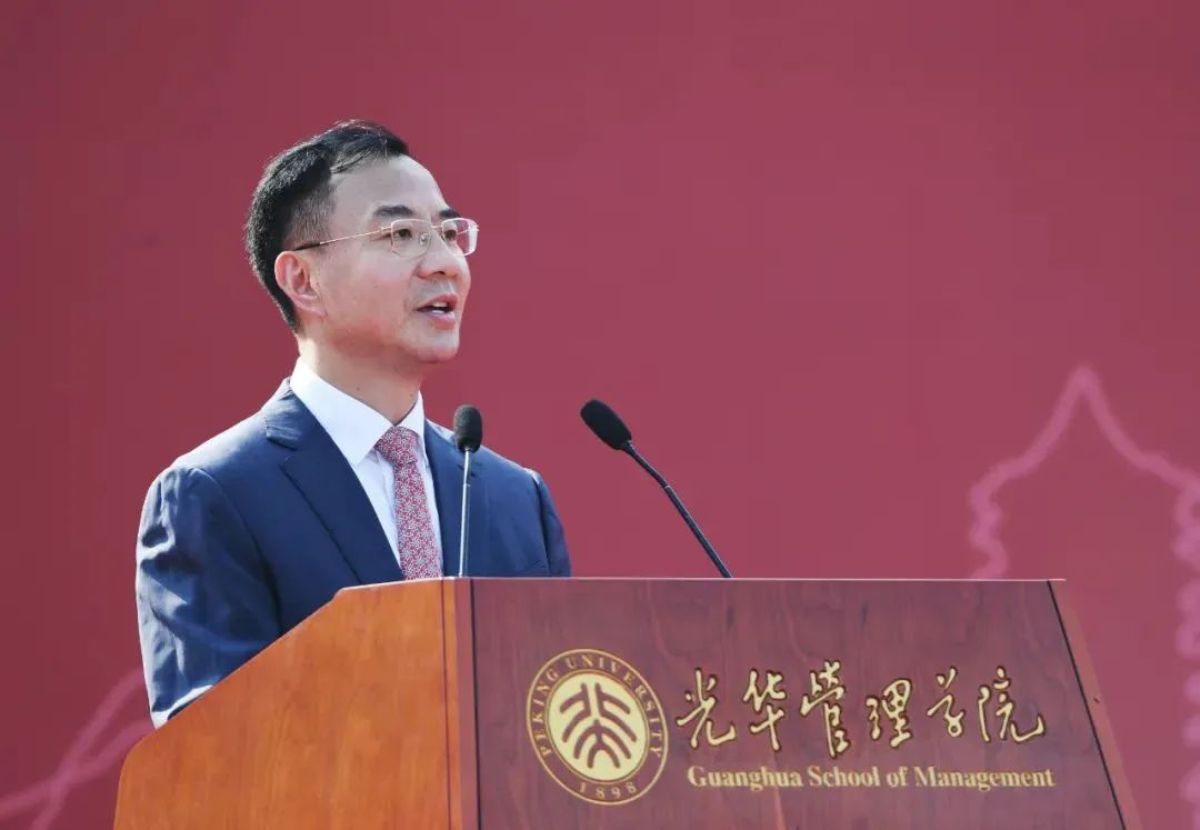 刘烈宏在北大J9集团国际站开学典礼演讲：让思想的J9集团国际站照亮产业将来之路