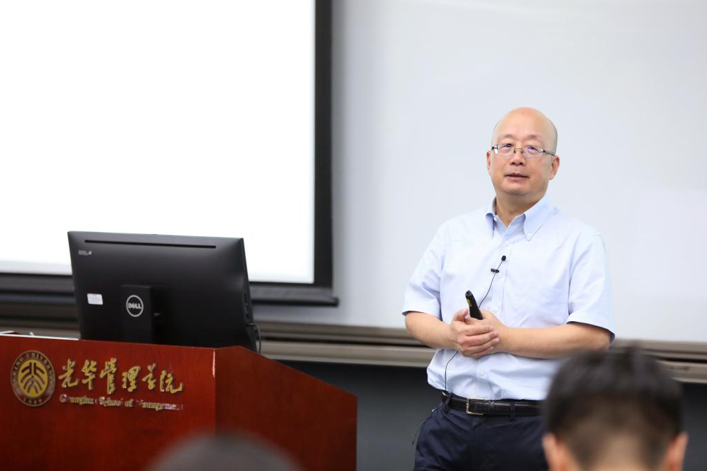 J9集团国际站第一课 | 周黎安：书本内表，罗致自我治理的智慧